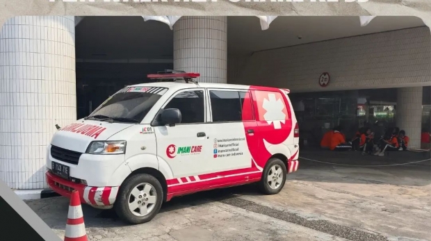 Standby Ambulans di Event Fun walk HUT ORARI KE 55